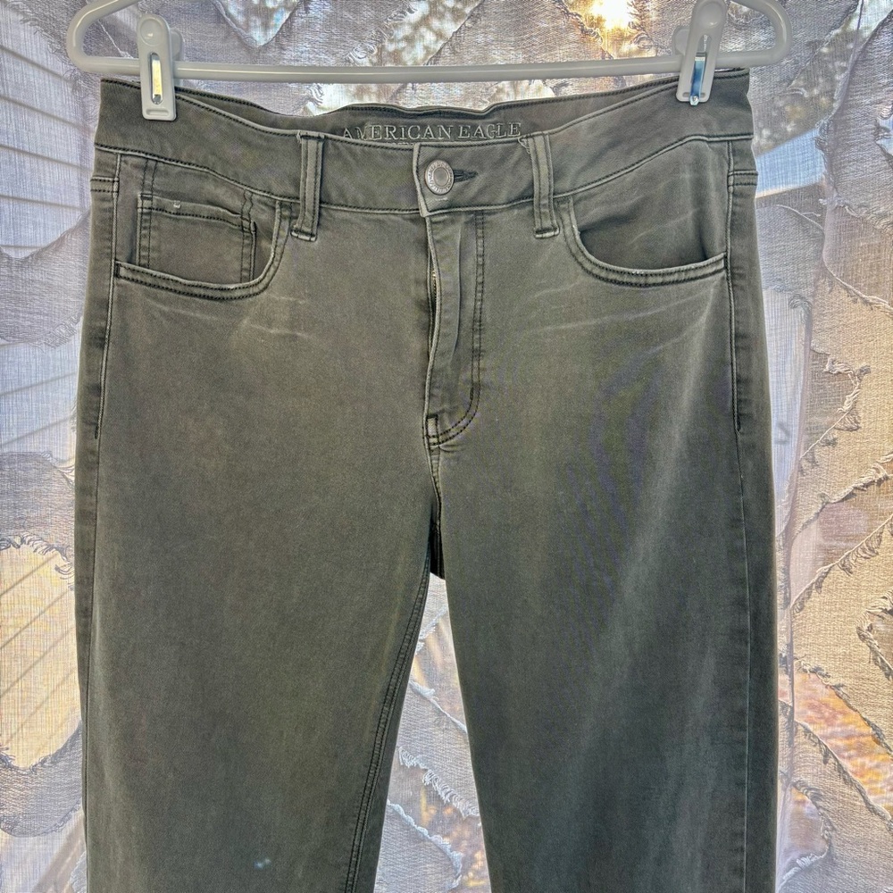 American Eagle Women's Super Stretch Olive Green Straight Leg Denim Jeans Size 4 - Picture 7 of 13